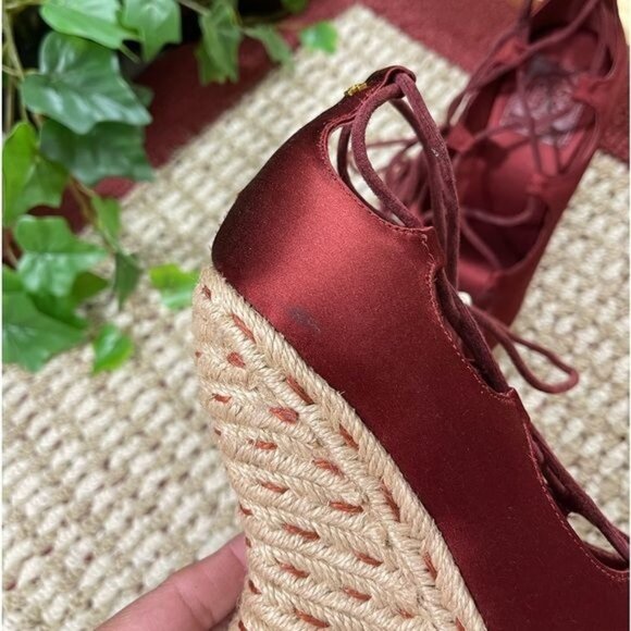 New Tory Burch Red Pompom-embellished Lace-up Satin Wedge Espadrilles Merlot 7 - Picture 13 of 16